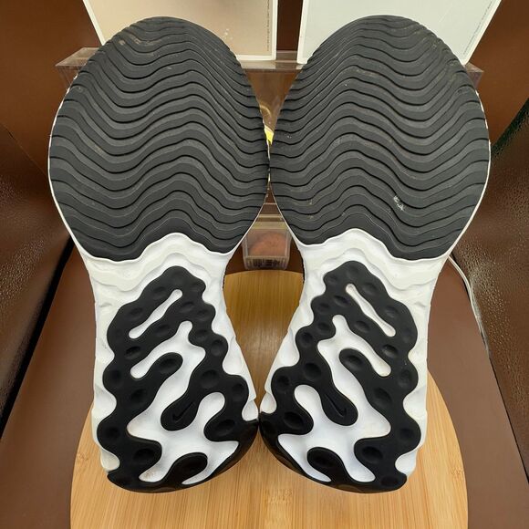 Nike React Phantom Run Flyknit 2 Black Team Orange Men's 10.5 - Picture 8 of 10